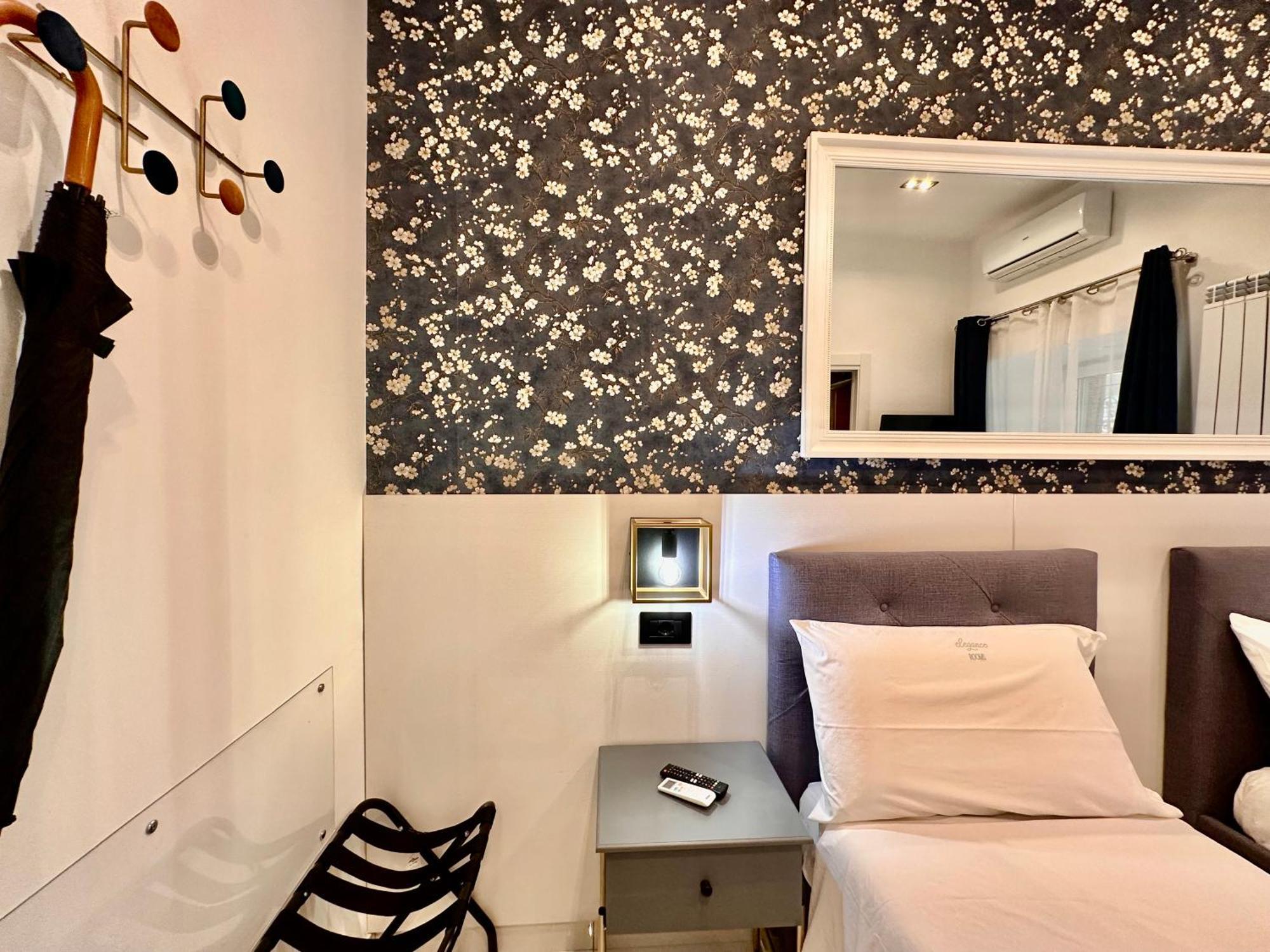 Couette-café Elegance Spaccanapoli