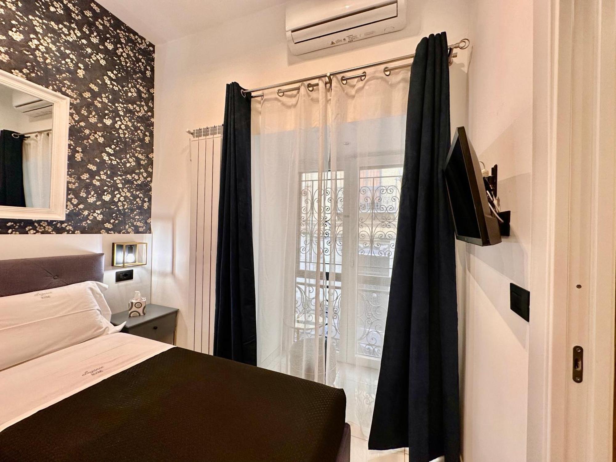 Bed & Breakfast Elegance Spaccanapoli *